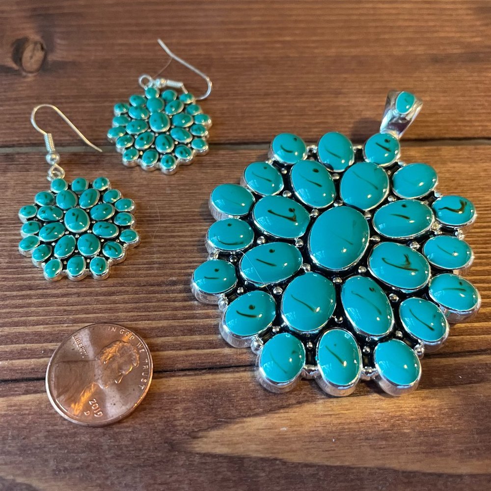 Set of Turquoise Fashion Jewelry
